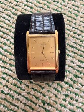 Mens Seiko Lassale Goldtone Thin Tanq Watch Model 9550-5299